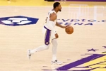 斯玛特谈24次失误太多:我们有点松懈 对方对抗足&裁判不吹有影响