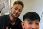 支棱起来了💇♂️内马尔换新发型,即将亮相个人第4届世界杯